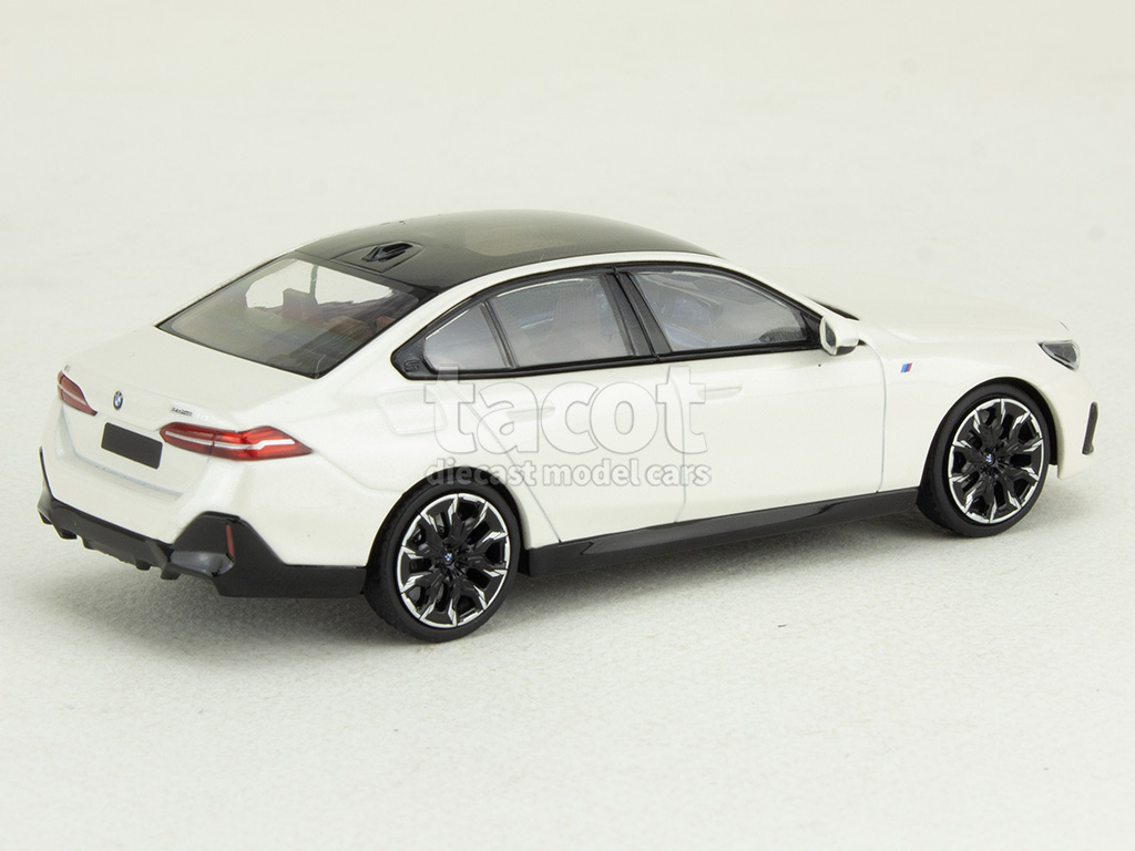108041 BMW i5/ M60 2024