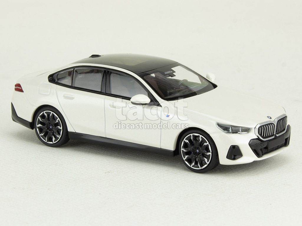 108041 BMW i5/ M60 2024