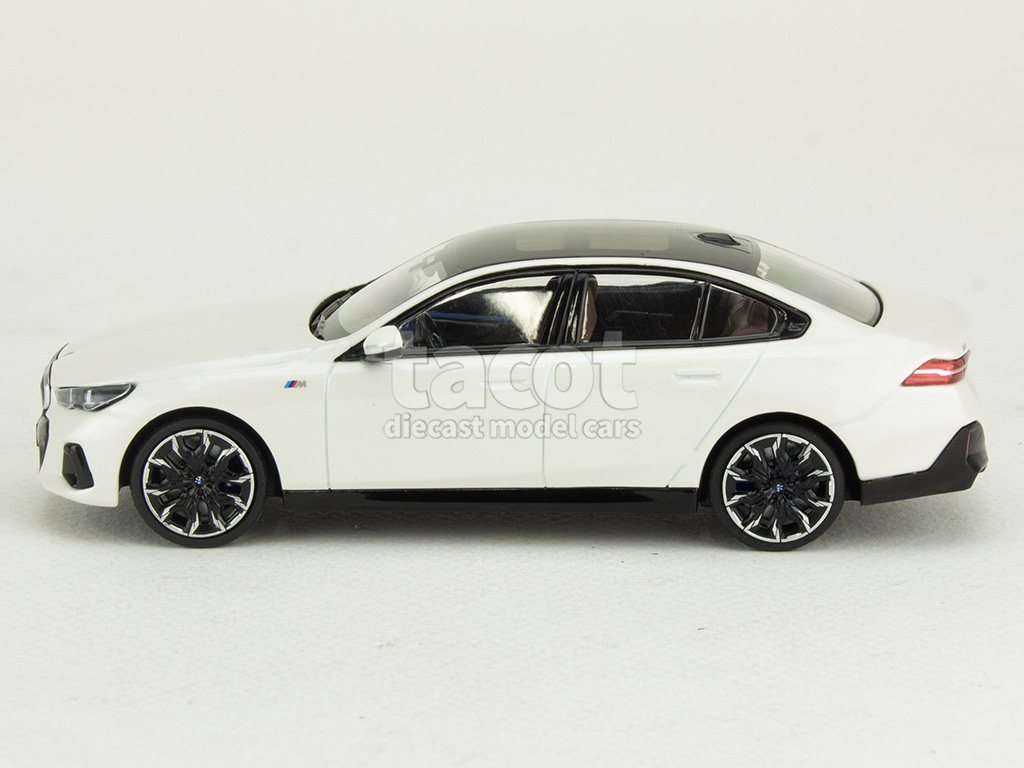 108041 BMW i5/ M60 2024