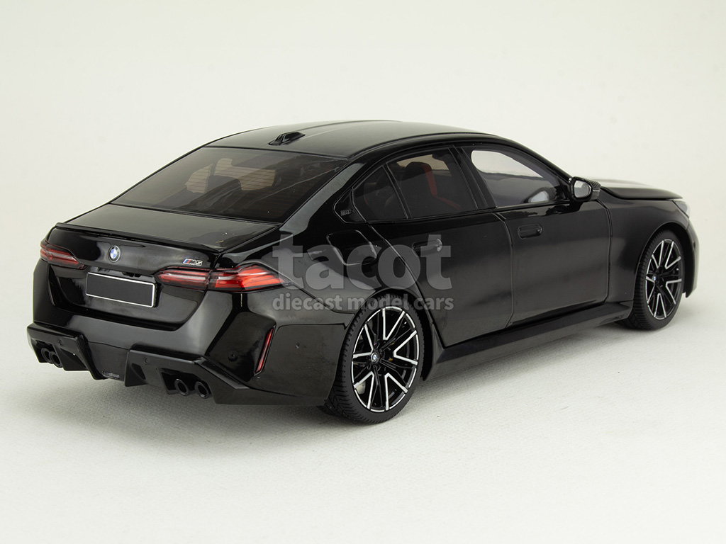 108043 BMW New M5/ G60 2024