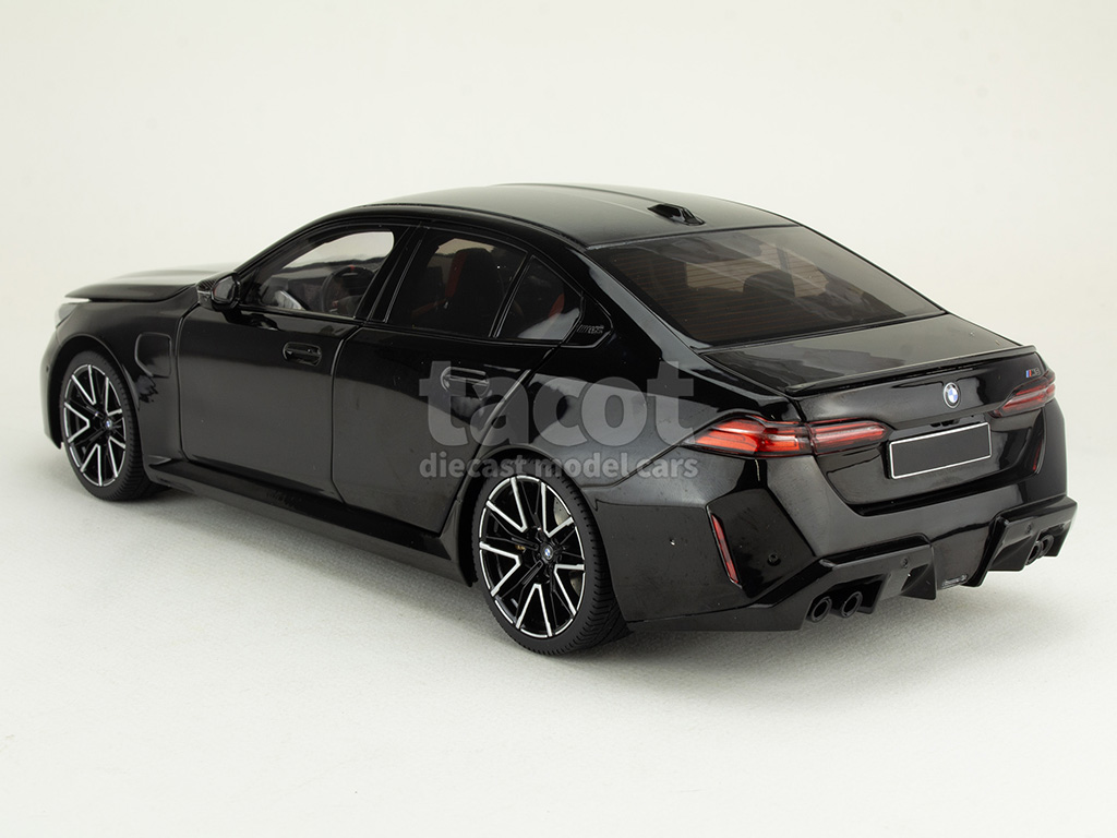 108043 BMW New M5/ G60 2024