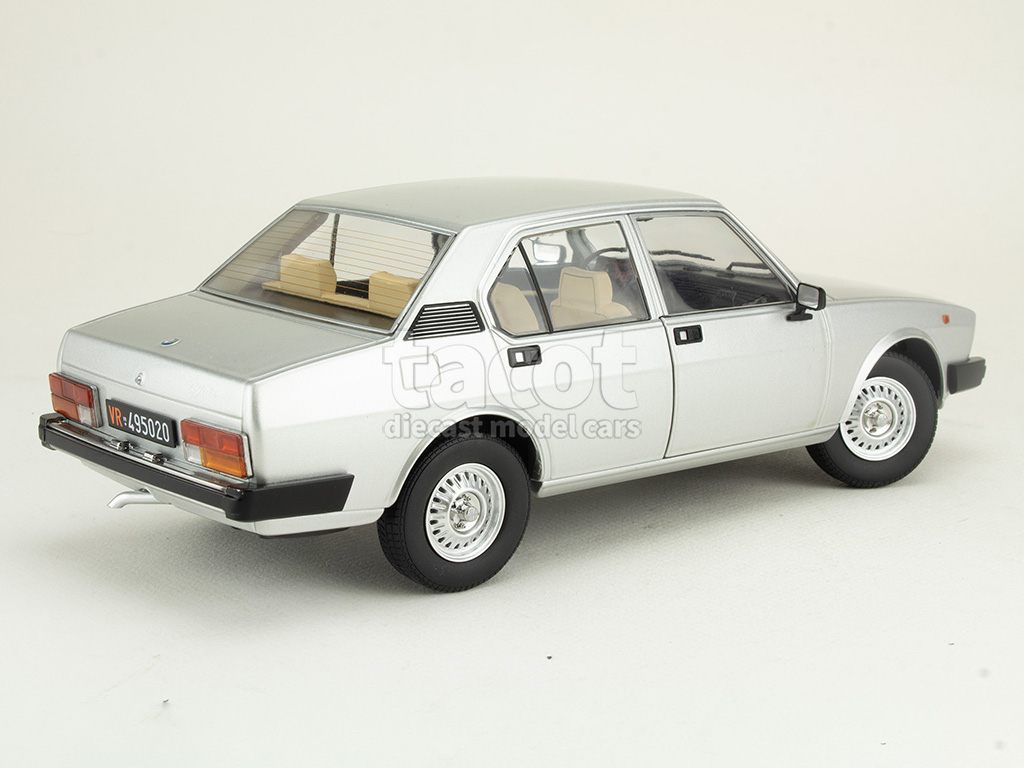 108050 Alfa Romeo Alfetta Berline 2000L 1978