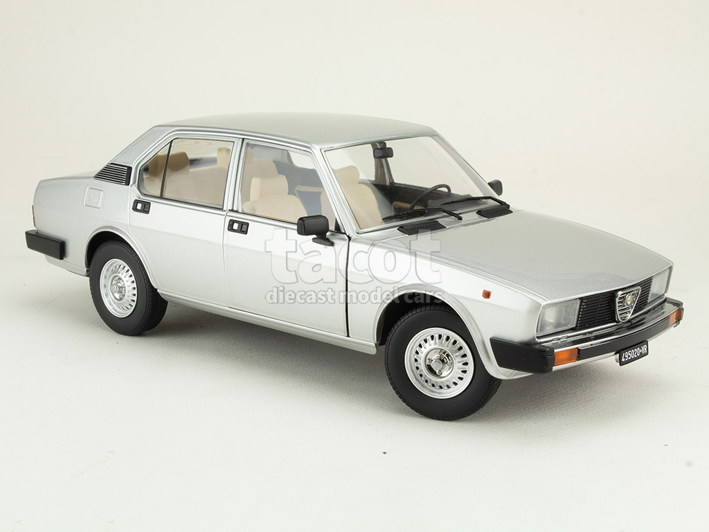 108050 Alfa Romeo Alfetta Berline 2000L 1978