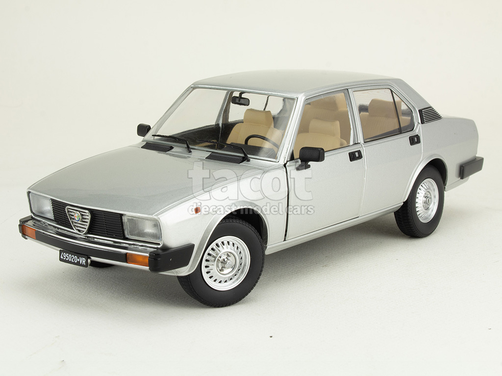108050 Alfa Romeo Alfetta Berline 2000L 1978