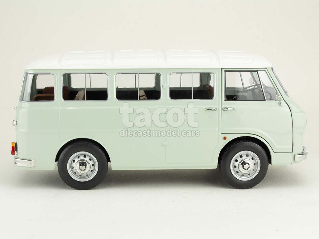 108053 Alfa Romeo F12 Minibus 1-Series 1967