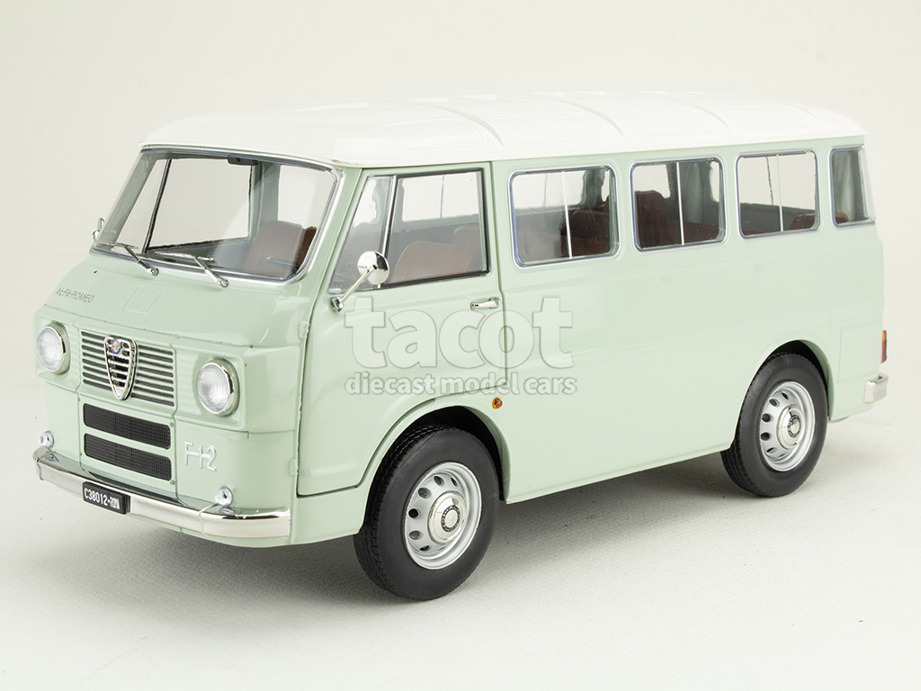 108053 Alfa Romeo F12 Minibus 1-Series 1967