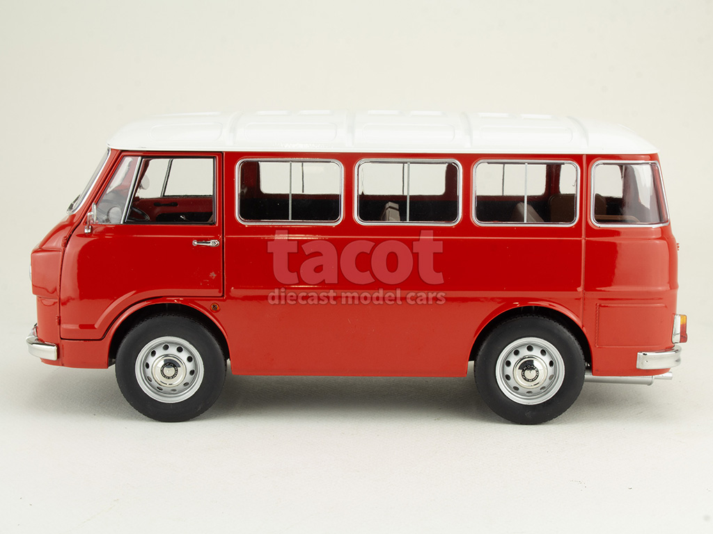 108054 Alfa Romeo F12 Minibus 1-Series 1967