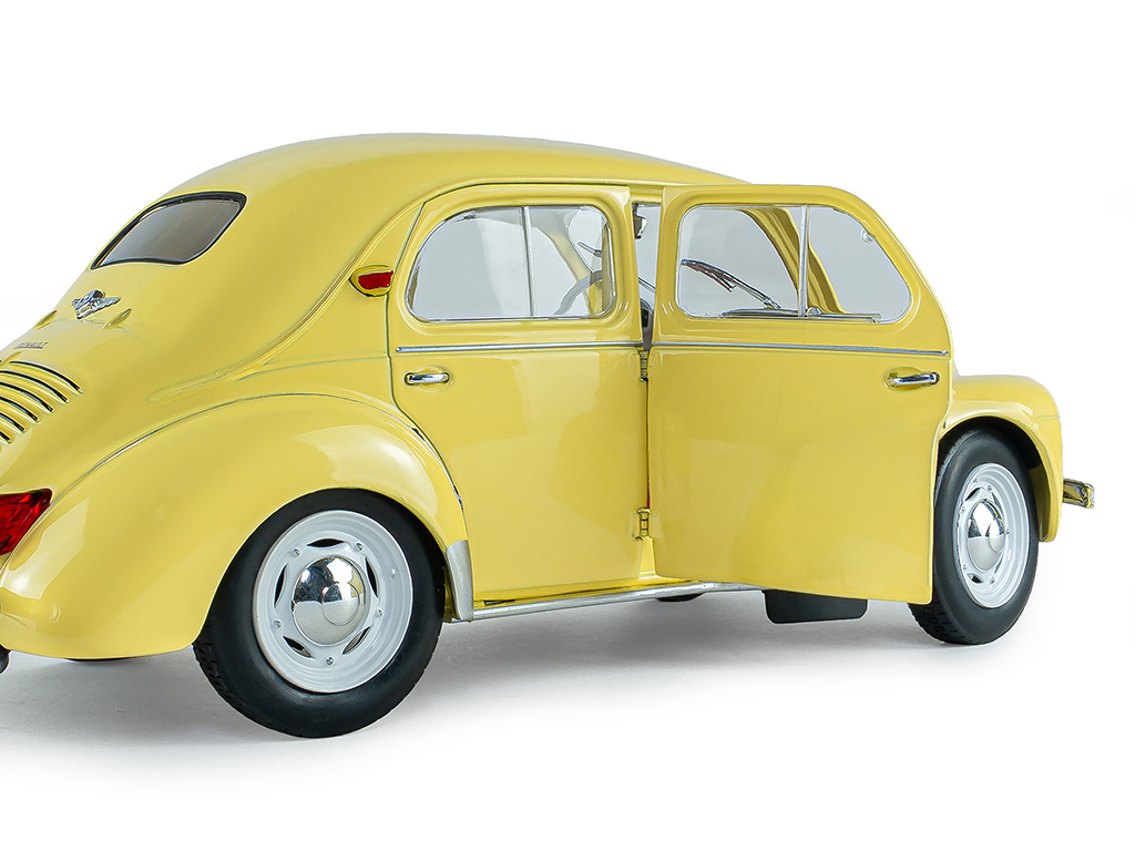 108064 Renault 4CV 1961