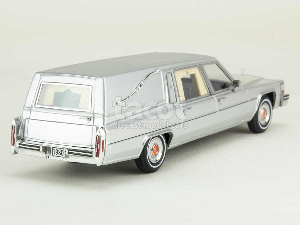 108119 Cadillac Superior Hearse/ Corbillard 1980