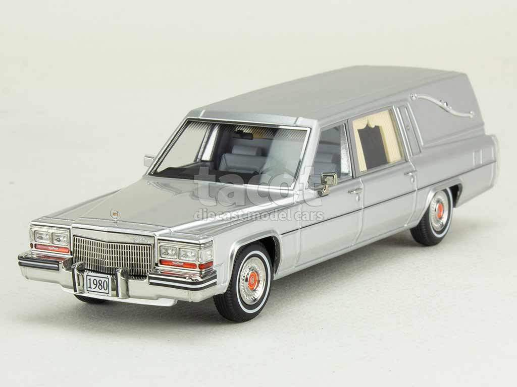 108119 Cadillac Superior Hearse/ Corbillard 1980