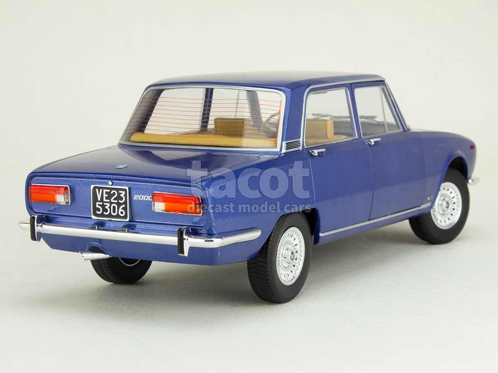108120 Alfa Romeo 2000 Berlina 1971
