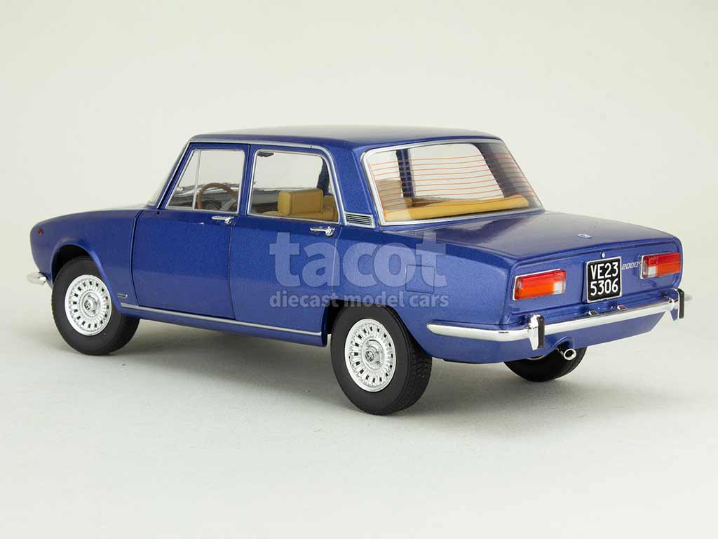 108120 Alfa Romeo 2000 Berlina 1971
