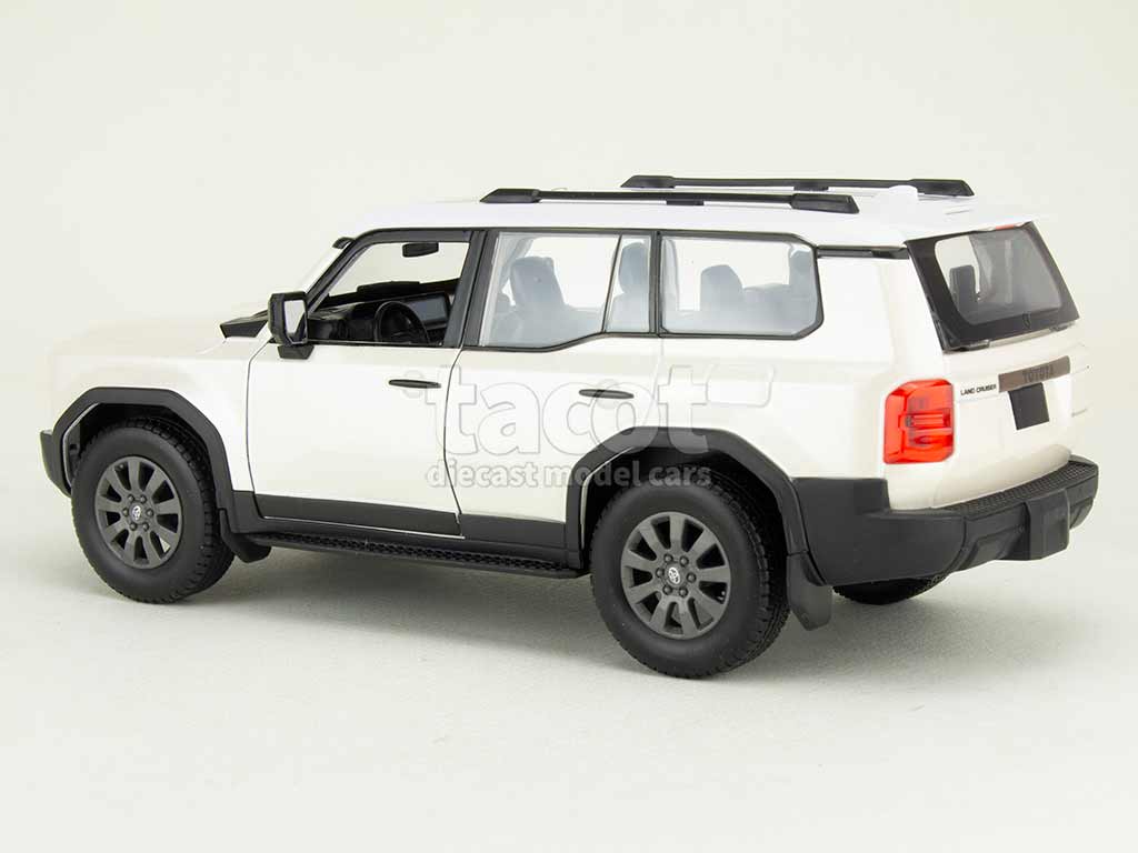 108140 Toyota Land Cruiser 2024