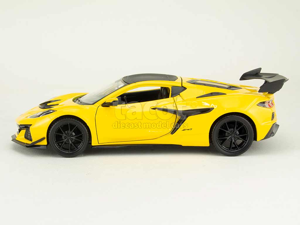108142 Chevrolet Corvette ZR1 Coup&eacute; 2025