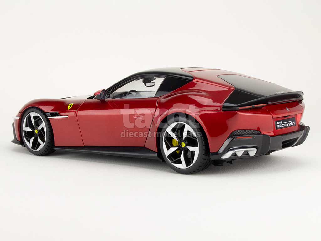 108157 Ferrari 12Cilindri 2024
