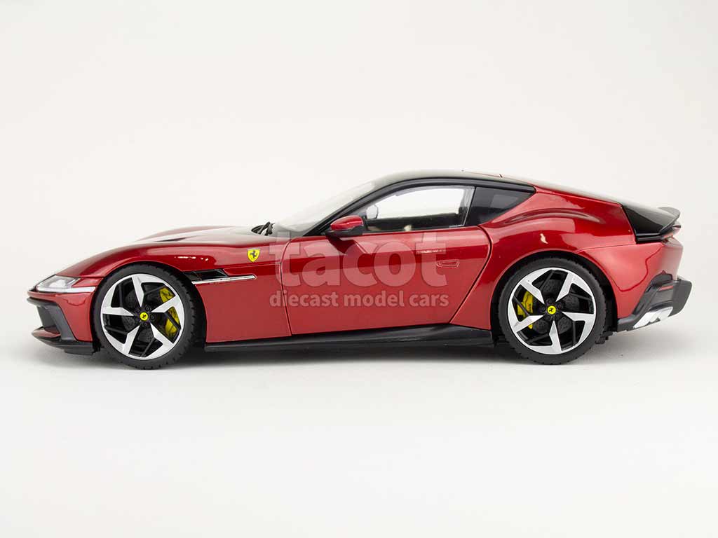 108157 Ferrari 12Cilindri 2024