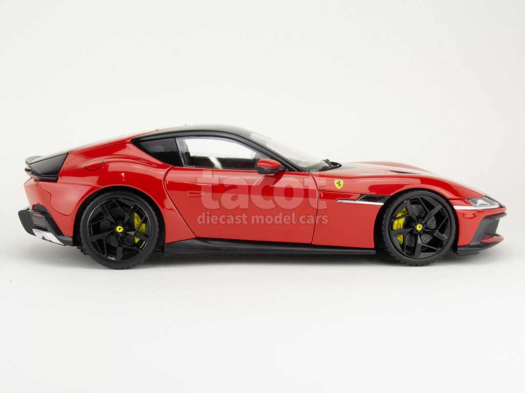108158 Ferrari 12Cilindri 2024
