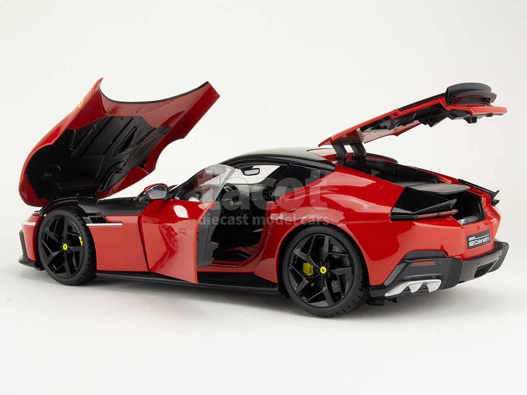108158 Ferrari 12Cilindri 2024