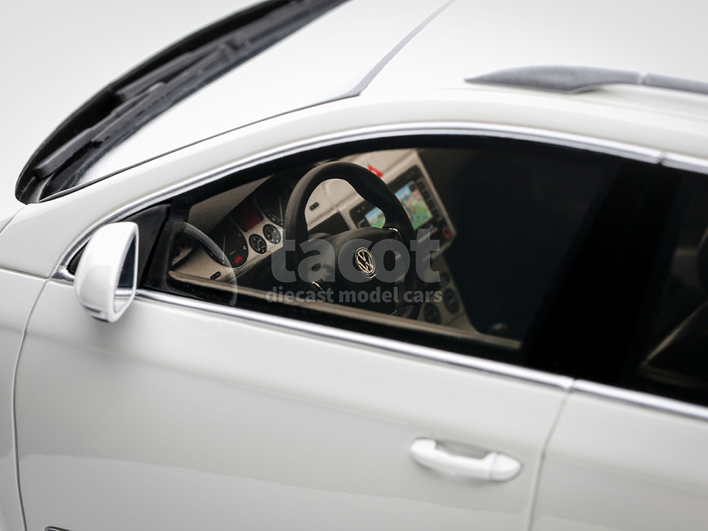 108178 Volkswagen Passat Variant R36 2008