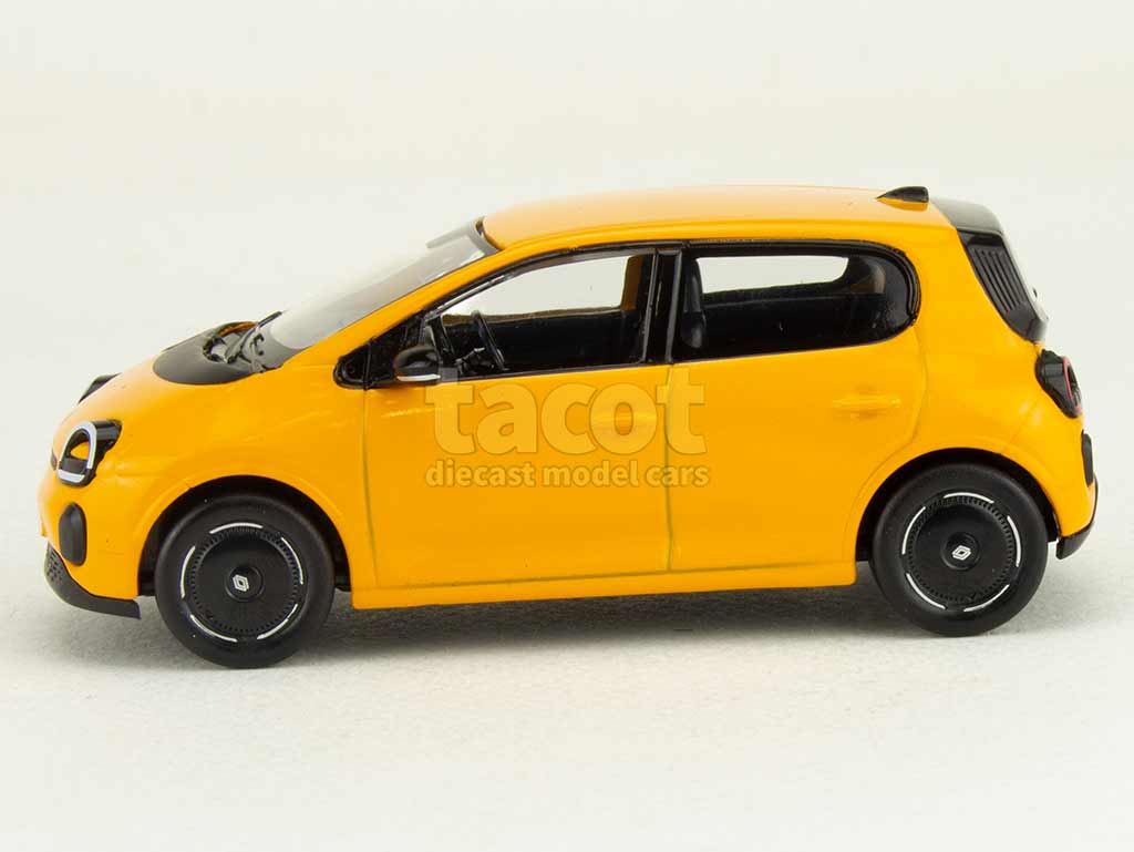108209 Renault New Twingo e-tech electric 2026