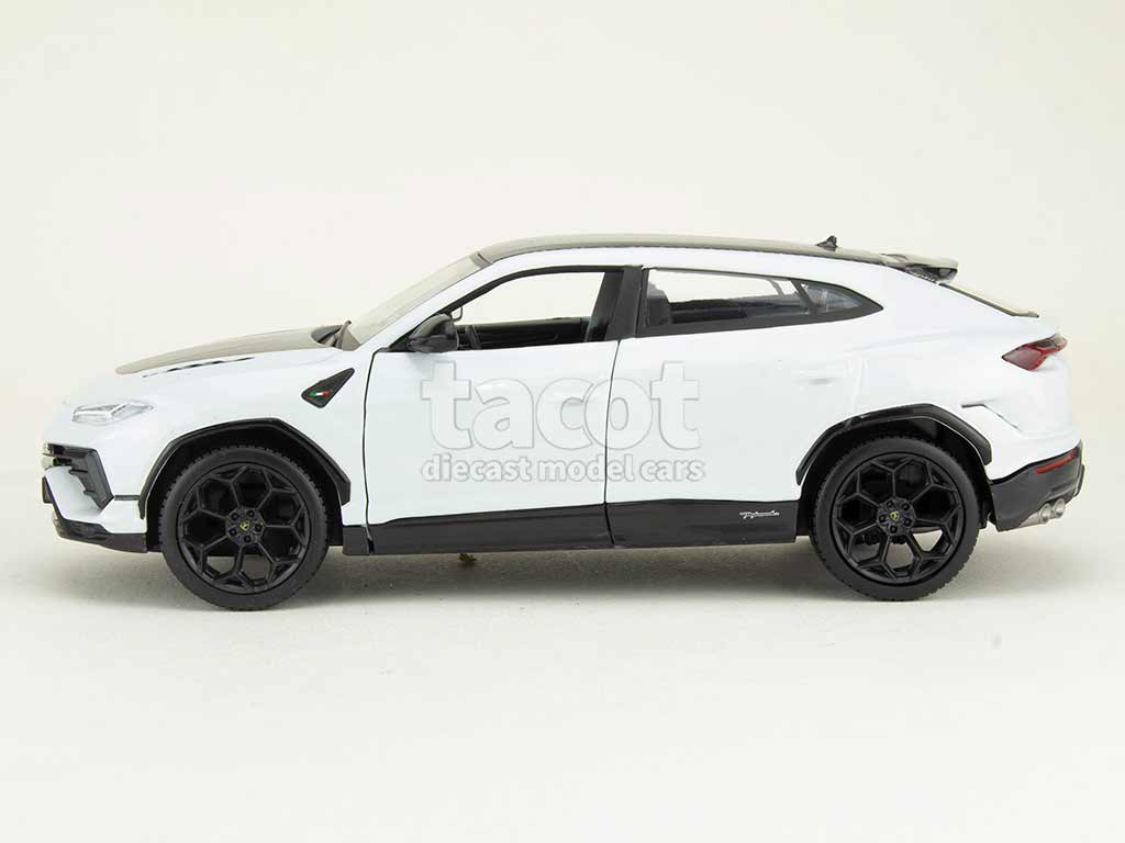 108217 Lamborghini Urus Performante 2022