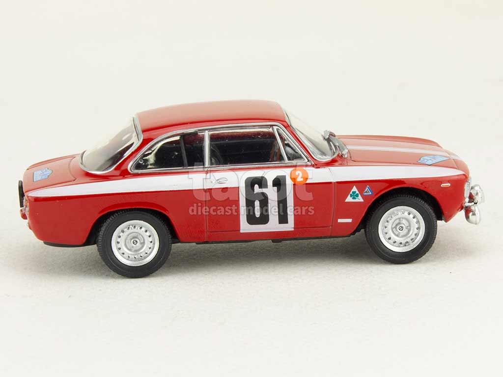 108239 Alfa Romeo Giulia GTA Coupe des Alpes 1966