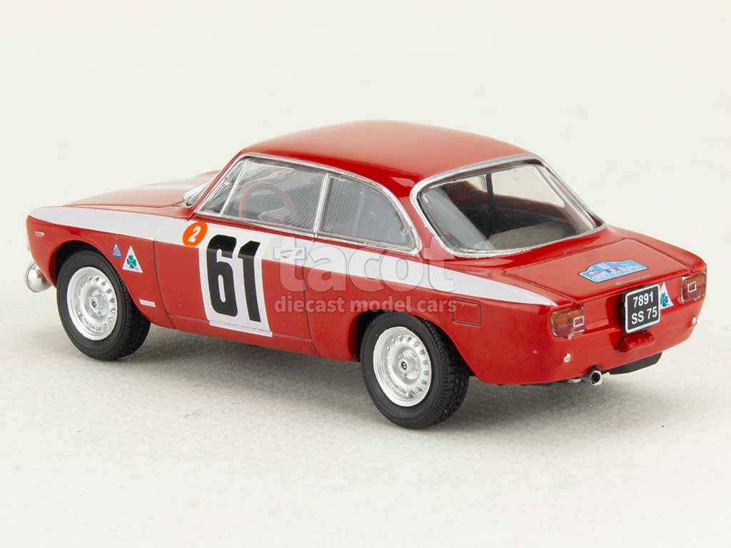 108239 Alfa Romeo Giulia GTA Coupe des Alpes 1966