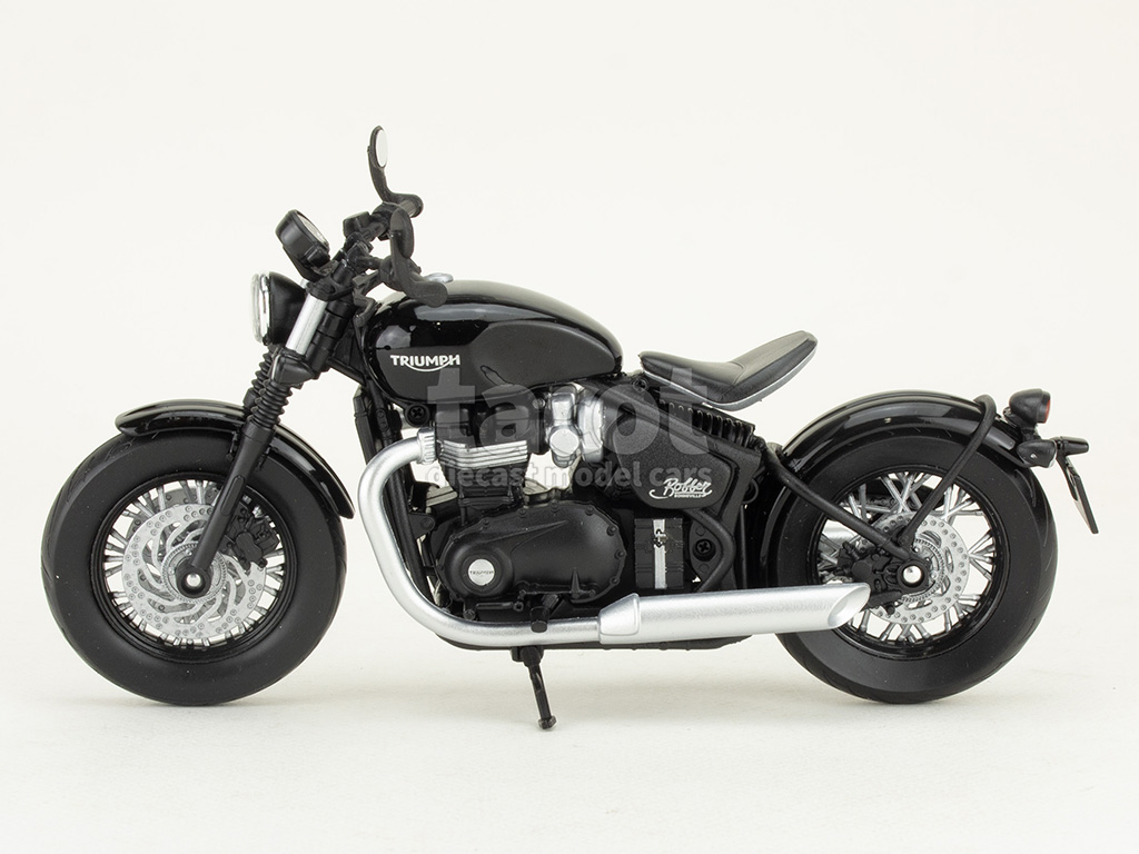 108285 Triumph Bonneville Bobber