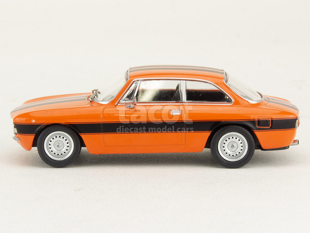 108328 Alfa Romeo 2000 GTV 1971