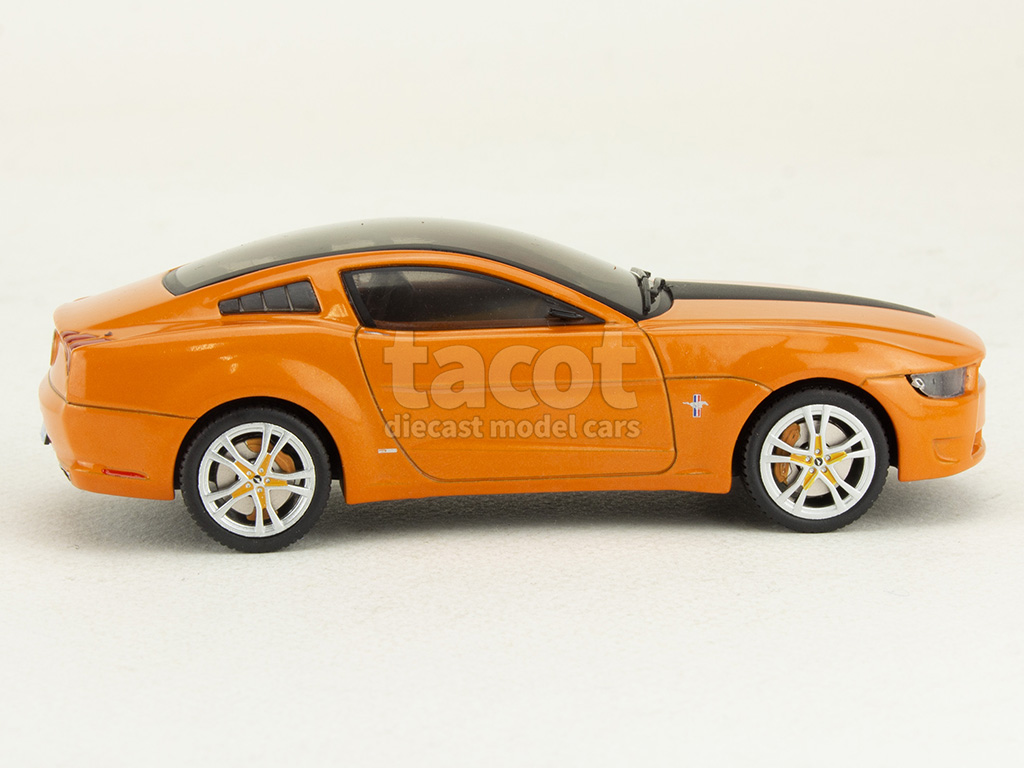 108331 Ford Mustang Guigiaro 2006