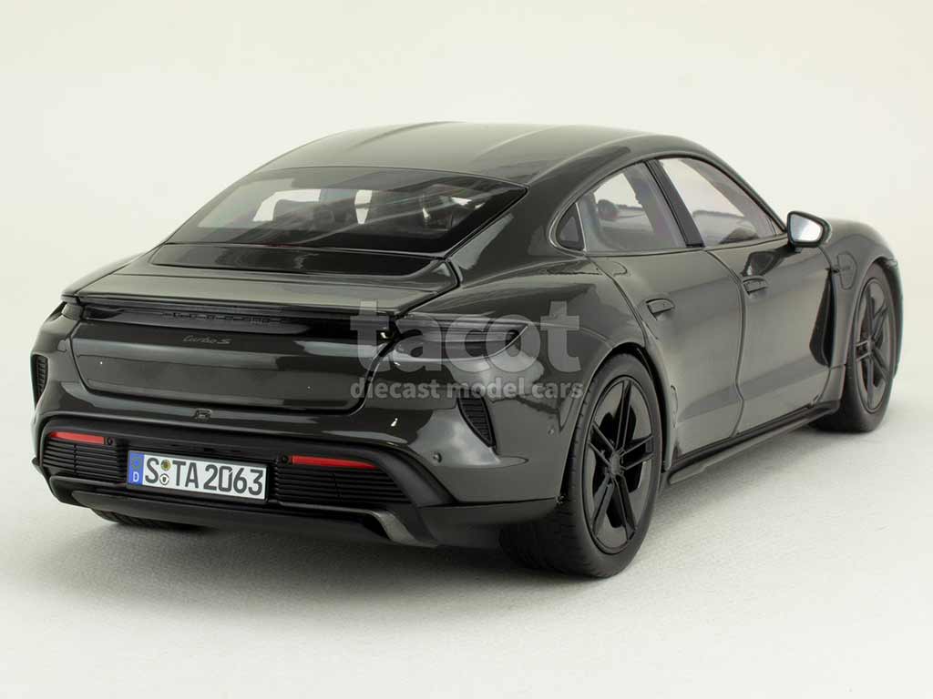 108363 Porsche Taycan Turbo S 2024
