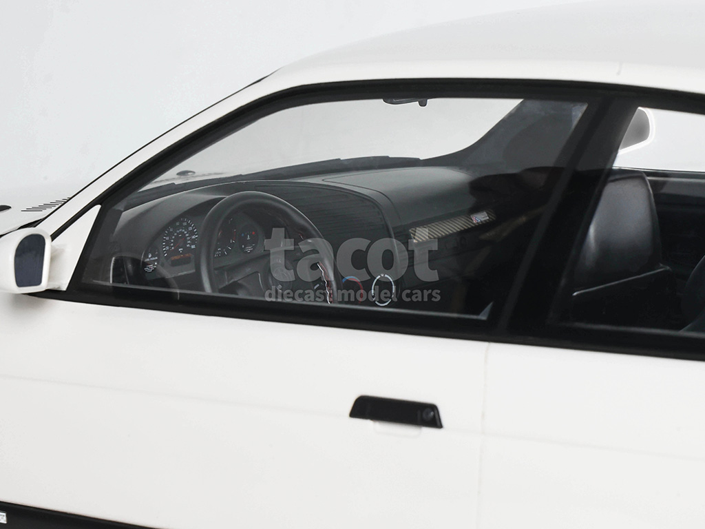 108395 BMW M3 Coup&eacute; Light Weight/ E36 1995