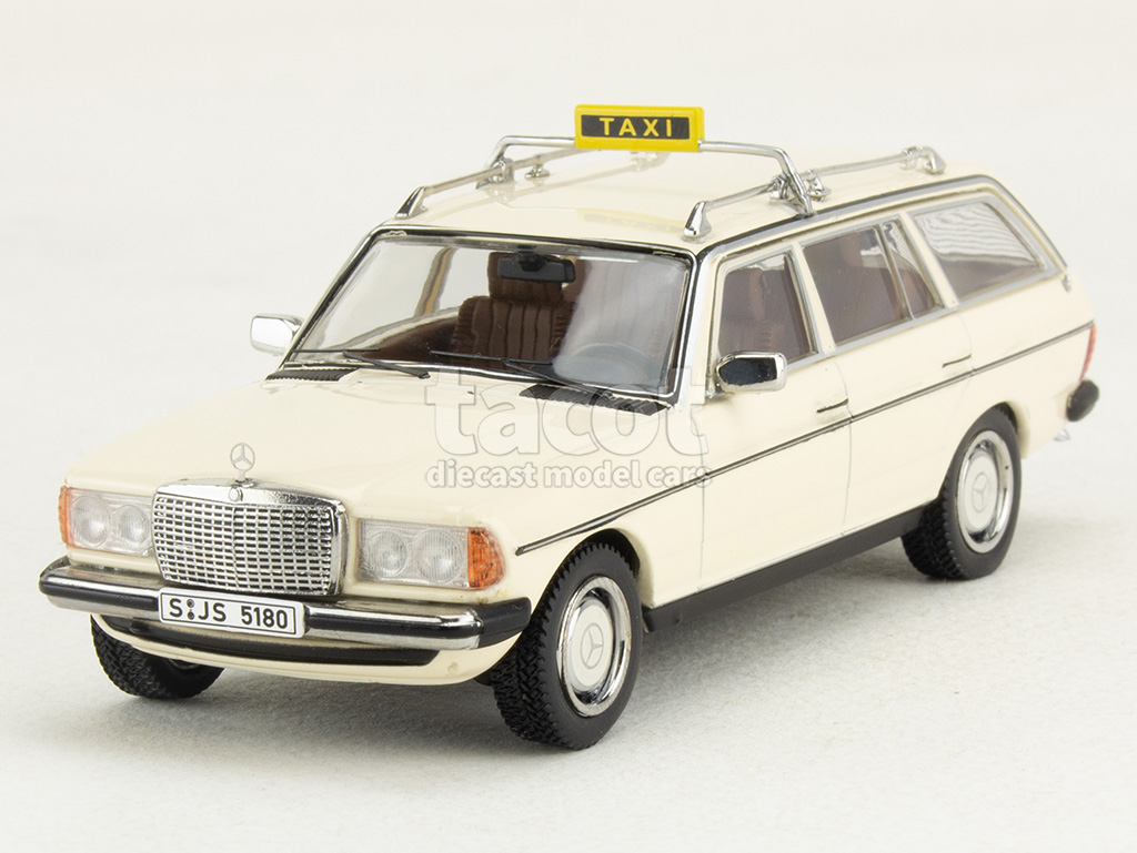 108441 Mercedes 200T/ S123 Taxi 1982