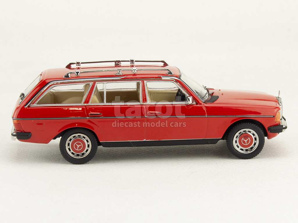 108443 Mercedes 200T/ S123 1979
