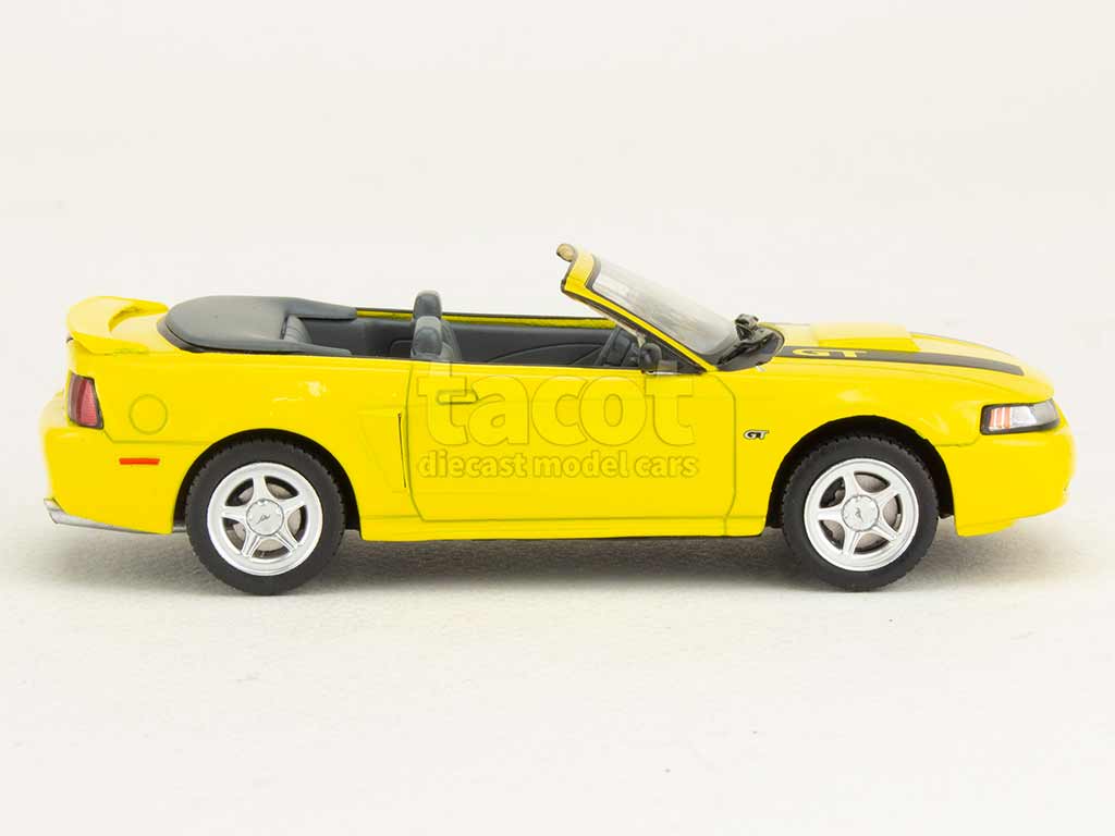 108456 Ford Mustang Convertible Spring Feature Edition 2000