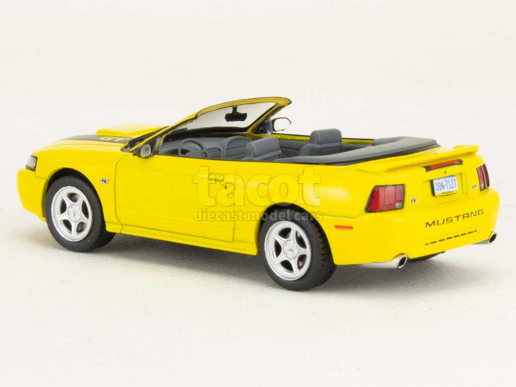 108456 Ford Mustang Convertible Spring Feature Edition 2000