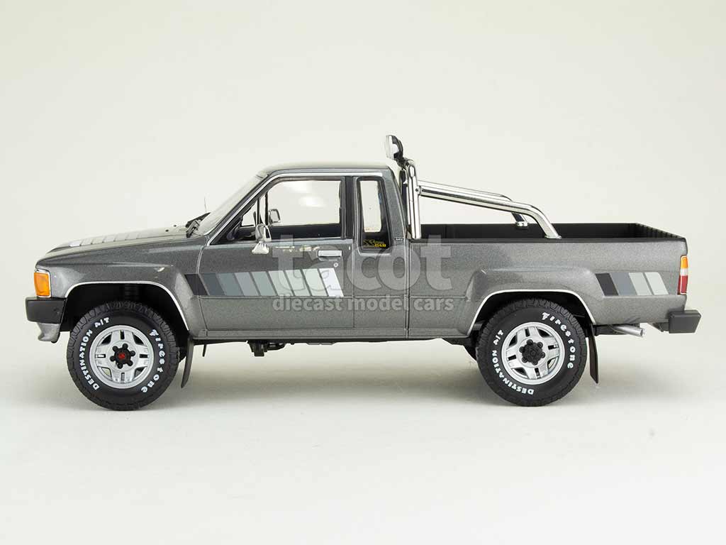 108468 Toyota Hilux Truck Xtra Cab 4x4 1985