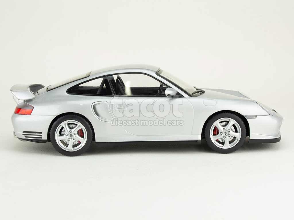 108470 Porsche 911/996 GT2 2001