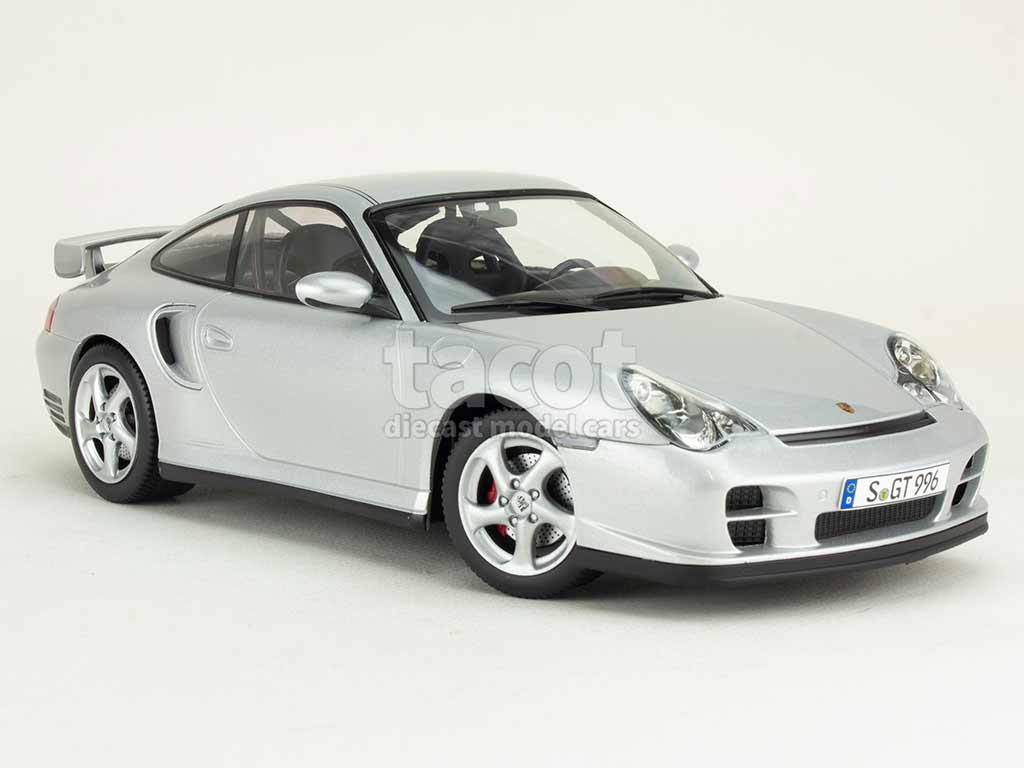 108470 Porsche 911/996 GT2 2001