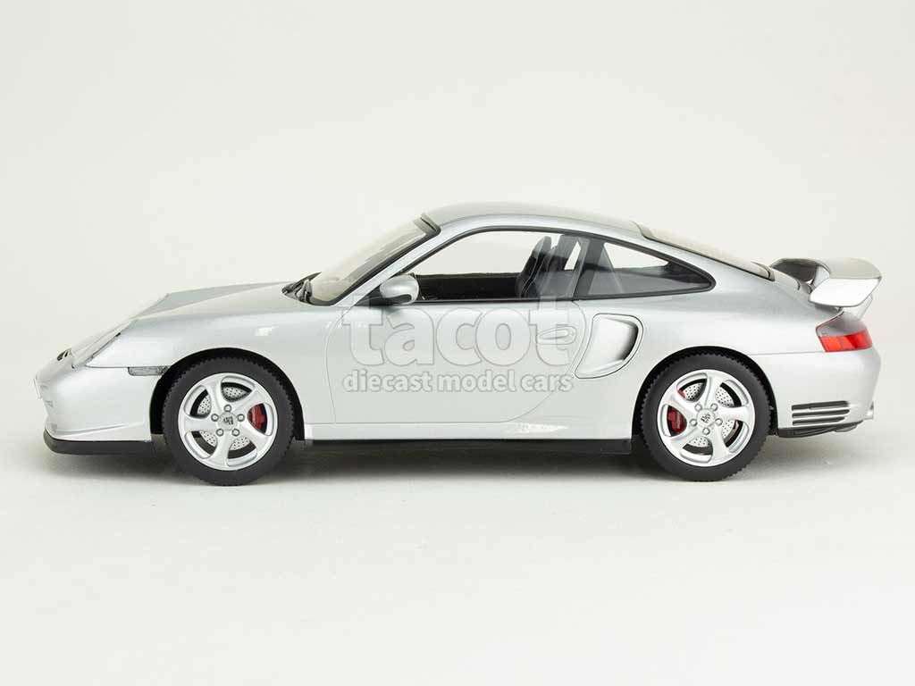 108470 Porsche 911/996 GT2 2001