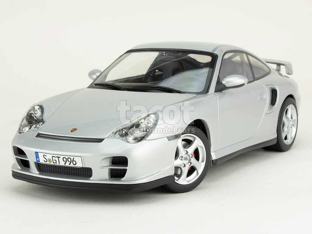 108470 Porsche 911/996 GT2 2001