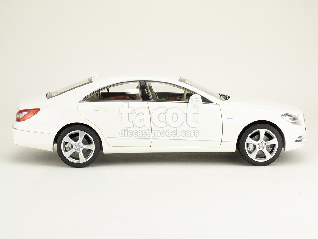 108480 Mercedes CLS/ C218 2011