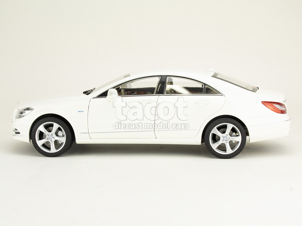 108480 Mercedes CLS/ C218 2011
