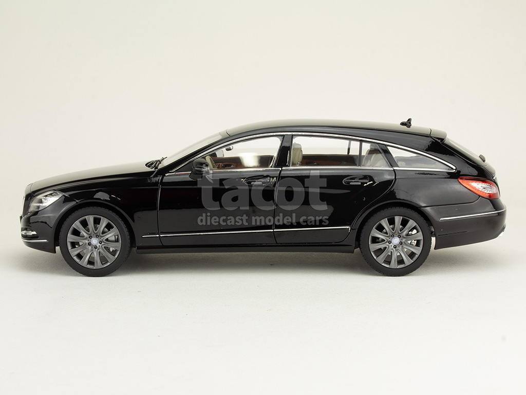 108481 Mercedes CLS Shooting Brake/ X218 2011