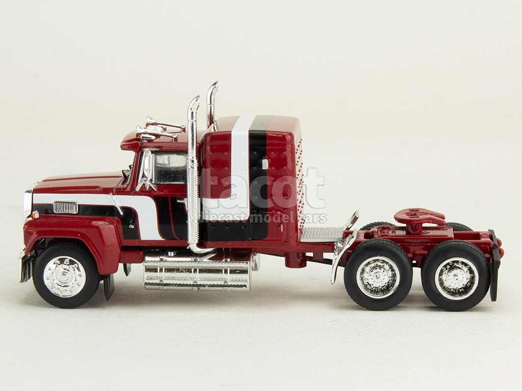 108535 Ford LTL-9000 Tracteur 1978