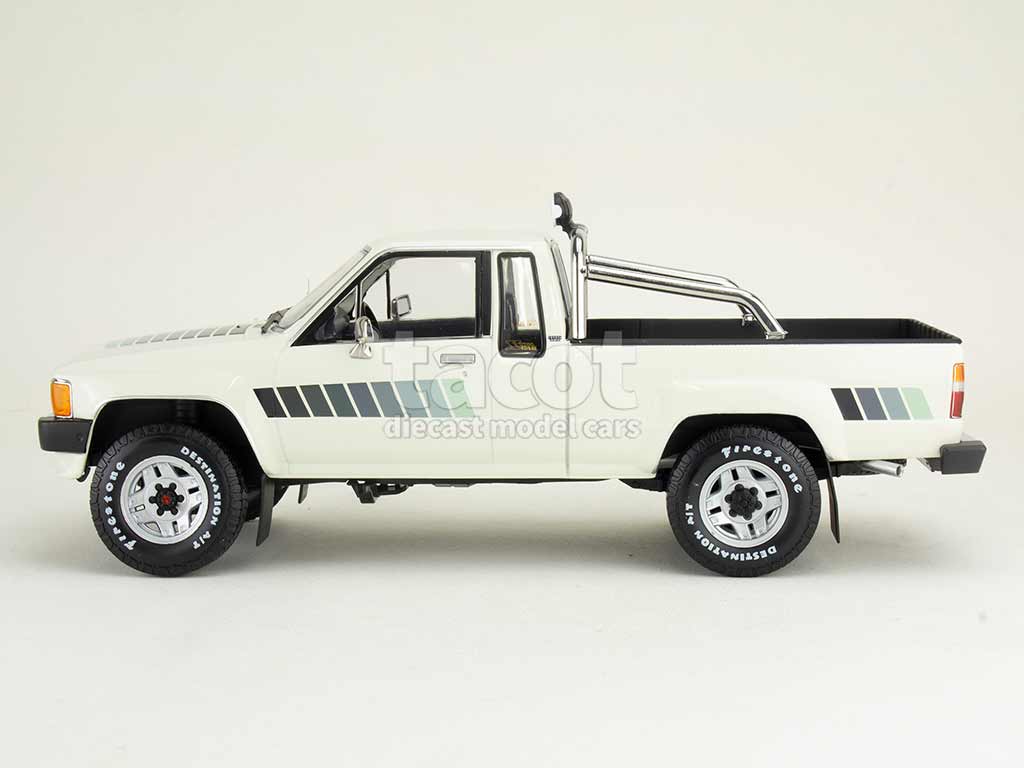 108549 Toyota Hilux Truck Xtra Cab 4x4 1985