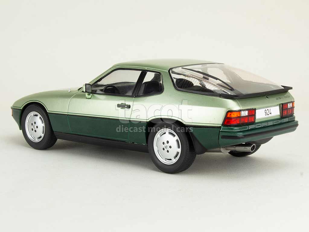 108553 Porsche 924 Turbo 1979