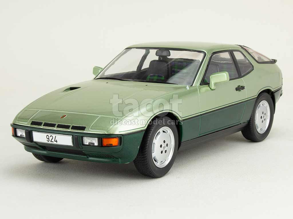 108553 Porsche 924 Turbo 1979