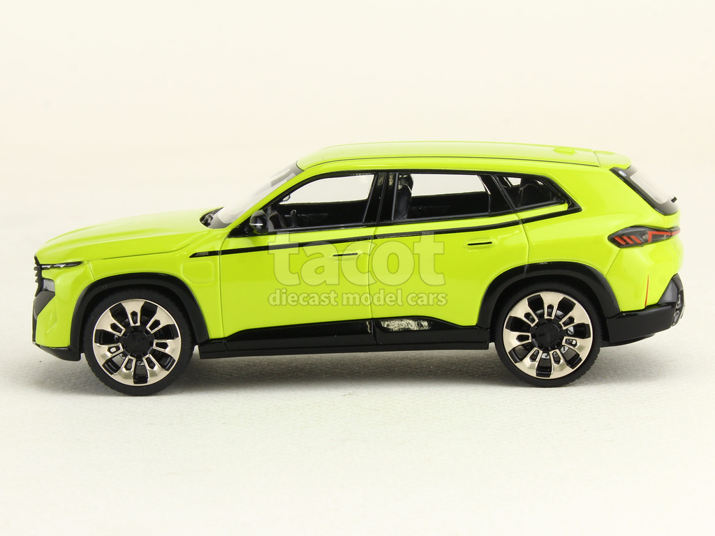 108593 BMW XM/ G09 2023