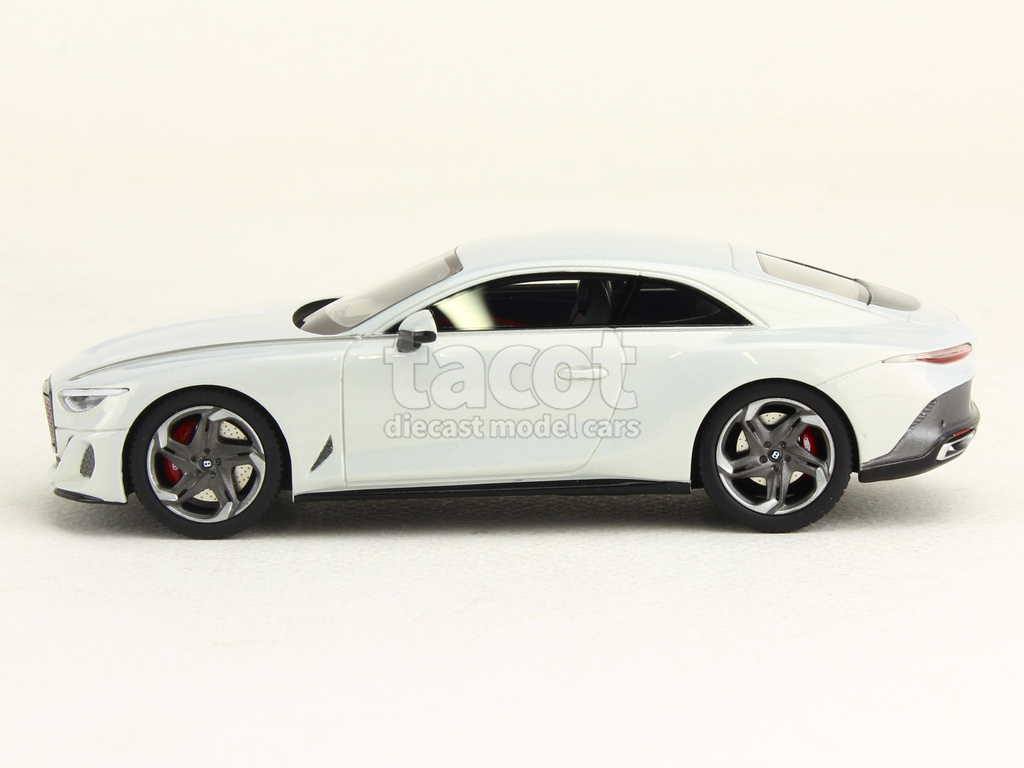 108622 Bentley Mulliner Batur Coup&eacute; 2023